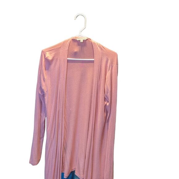 🛍️ LIGHTWEIGHT PINK LAYERING SHIRT - Picture 1 of 2